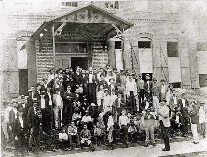 Jose-Marti-on-steps-ybor-ci.jpg